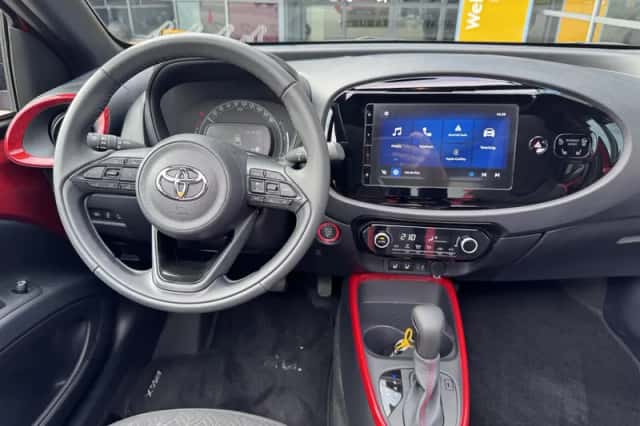 Toyota Aygo (2024) thumbnail 3