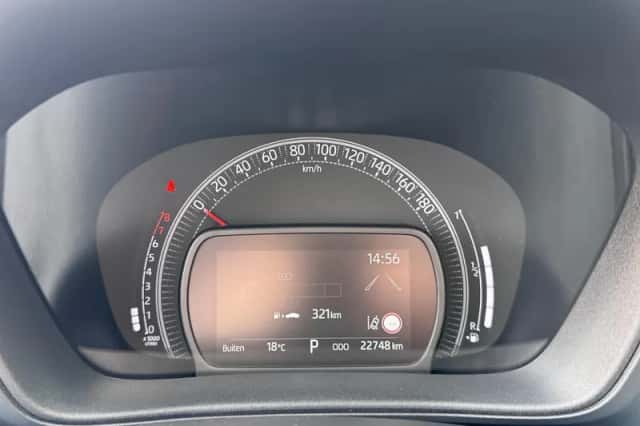 Toyota Aygo (2024) thumbnail 5