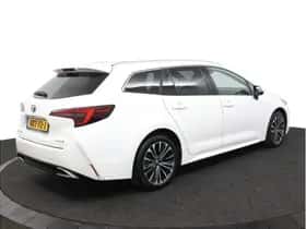 Toyota Corolla (2023) thumbnail 2