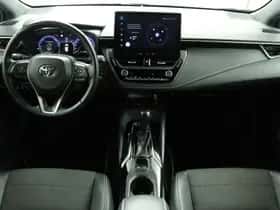 Toyota Corolla (2023) thumbnail 4