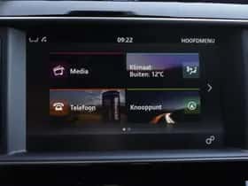 Jaguar XE (2019) thumbnail 20