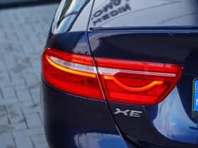Jaguar XE (2019) thumbnail 8