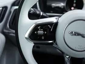 Jaguar I-Pace (2023) thumbnail 17