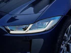 Jaguar I-Pace (2023) thumbnail 4