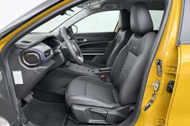 Jeep Avenger (2024) thumbnail 15