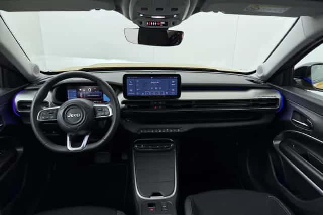 Jeep Avenger (2024) thumbnail 4
