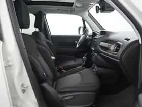 Jeep Renegade (2024) thumbnail 17
