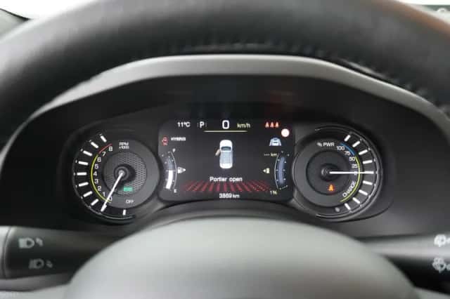 Jeep Renegade (2024) thumbnail 20