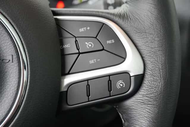 Jeep Renegade (2024) thumbnail 28