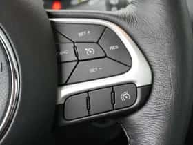 Jeep Renegade (2024) thumbnail 28