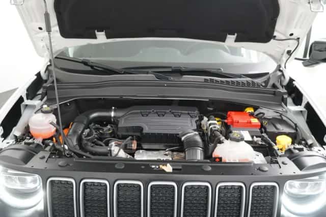 Jeep Renegade (2024) thumbnail 32