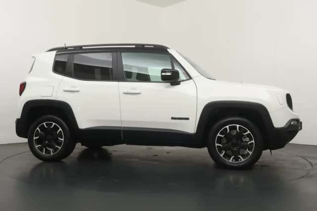 Jeep Renegade (2024) thumbnail 6
