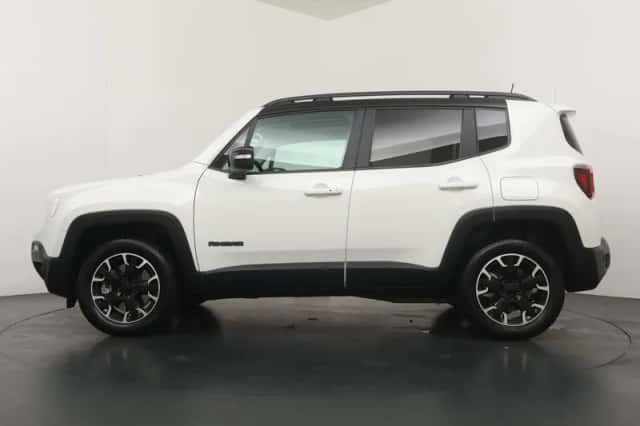 Jeep Renegade (2024) thumbnail 10