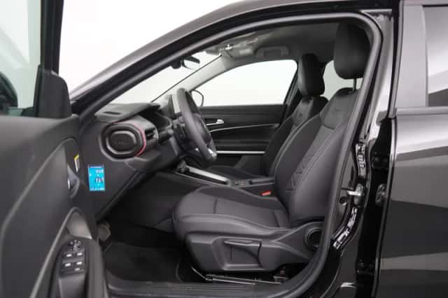 Jeep Avenger (2024) thumbnail 15