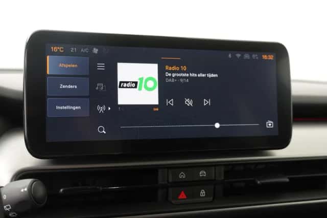 Jeep Avenger (2024) thumbnail 45