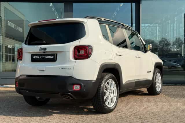 Jeep Renegade (2019) thumbnail 2