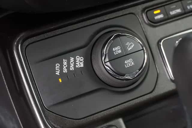 Jeep Compass (2020) thumbnail 26