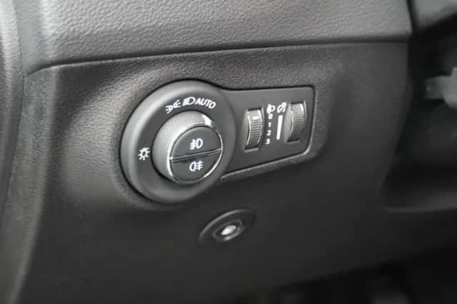 Jeep Compass (2020) thumbnail 35
