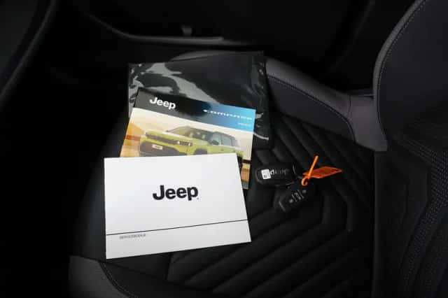 Jeep Compass (2026) thumbnail 9