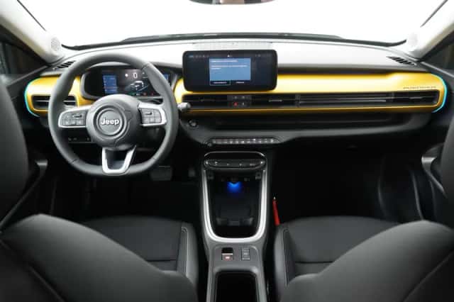 Jeep Avenger (2025) thumbnail 2
