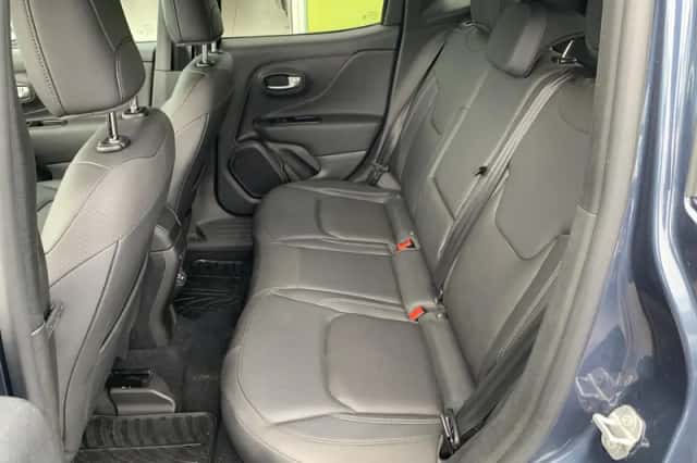 Jeep Renegade (2021) thumbnail 13
