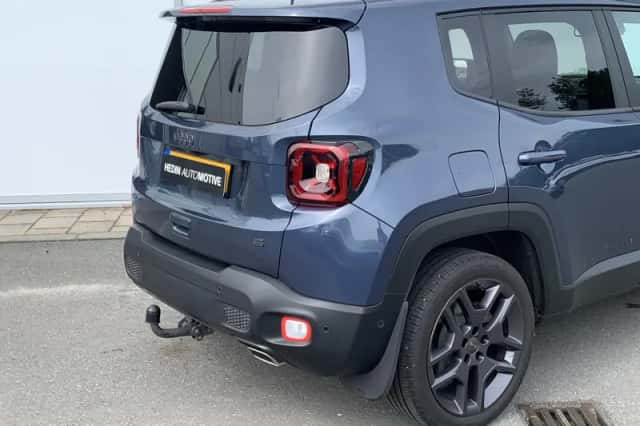 Jeep Renegade (2021) thumbnail 17
