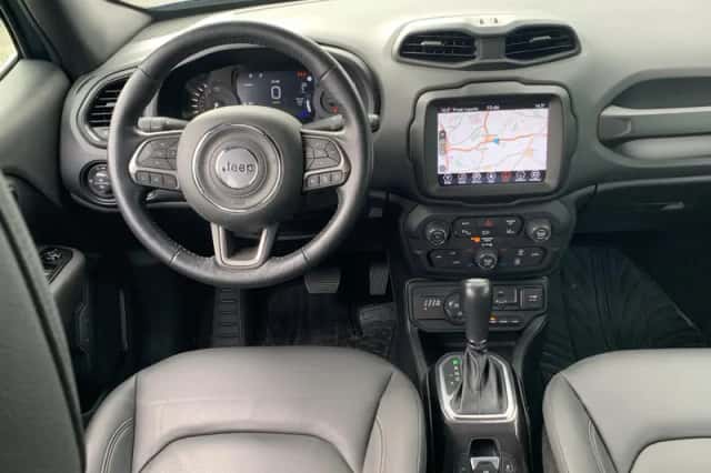 Jeep Renegade (2021) thumbnail 4