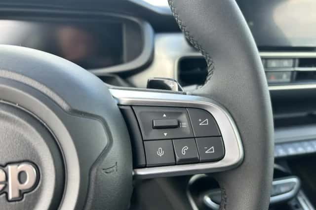 Jeep Avenger (2025) thumbnail 16
