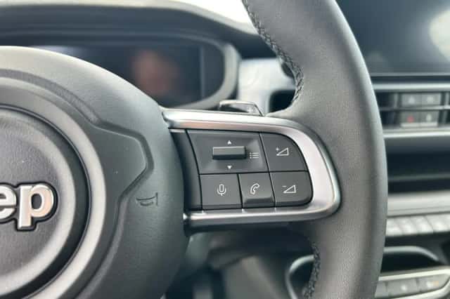 Jeep Avenger (2025) thumbnail 15