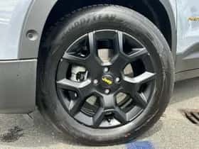 Jeep Avenger (2025) thumbnail 3