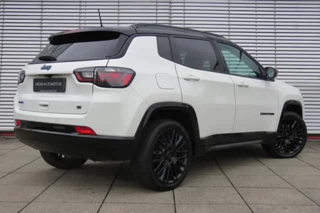 Jeep Compass (2023) thumbnail 2