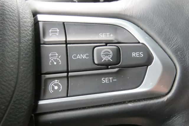 Jeep Compass (2023) thumbnail 15