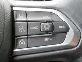 Jeep Compass (2023) thumbnail 15