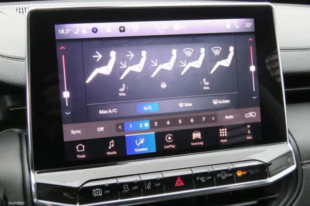 Jeep Compass (2023) thumbnail 25