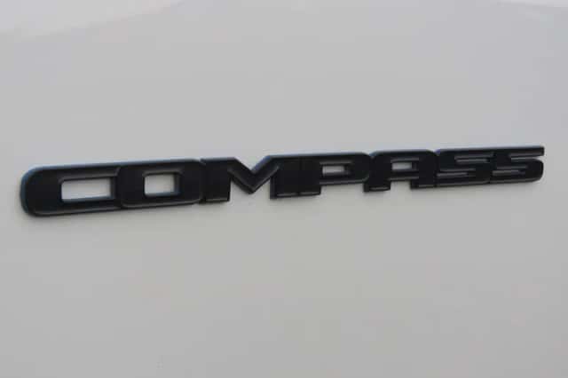 Jeep Compass (2023) thumbnail 30
