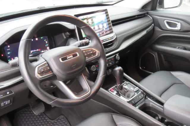 Jeep Compass (2023) thumbnail 8