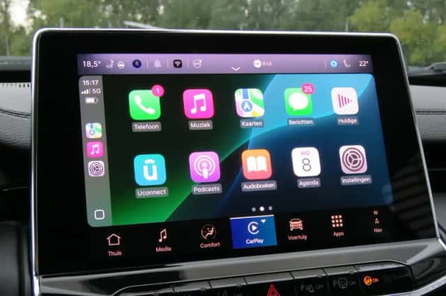 Jeep Compass (2023) thumbnail 10