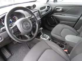 Jeep Renegade (2022) thumbnail 3