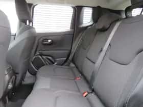 Jeep Renegade (2022) thumbnail 9