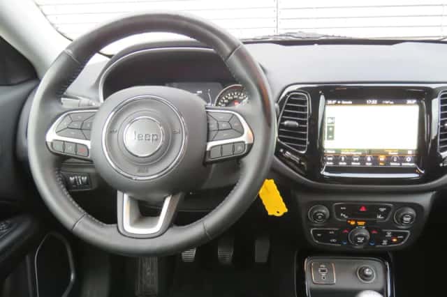 Jeep Compass (2019) thumbnail 15
