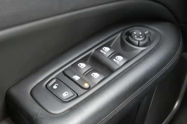 Jeep Compass (2019) thumbnail 22
