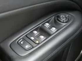 Jeep Compass (2019) thumbnail 22