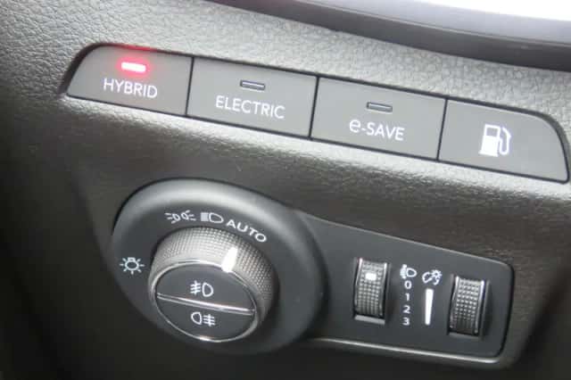 Jeep Compass (2023) thumbnail 15