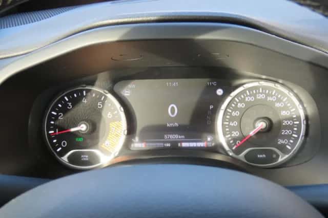 Jeep Renegade (2023) thumbnail 12