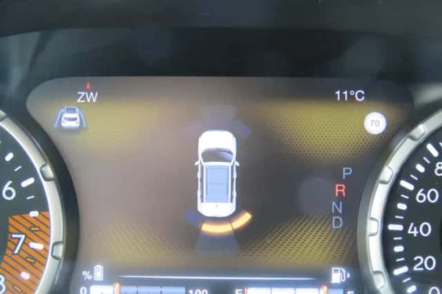Jeep Renegade (2023) thumbnail 15