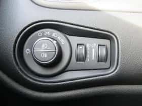 Jeep Renegade (2023) thumbnail 20