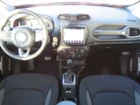 Jeep Renegade (2023) thumbnail 3