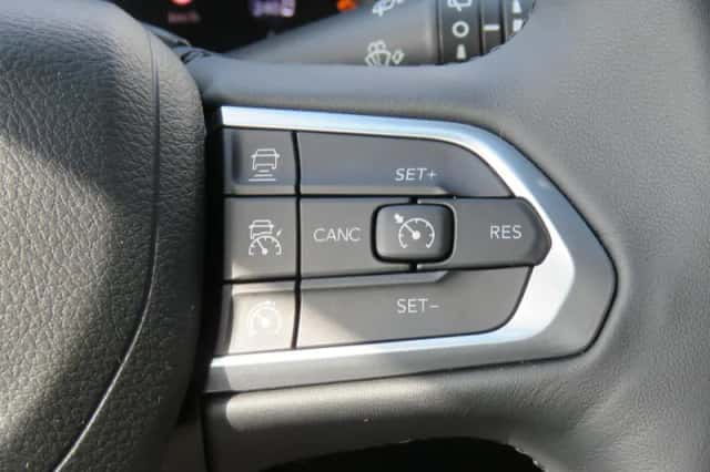 Jeep Compass (2024) thumbnail 13