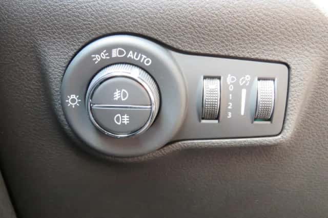Jeep Compass (2024) thumbnail 14
