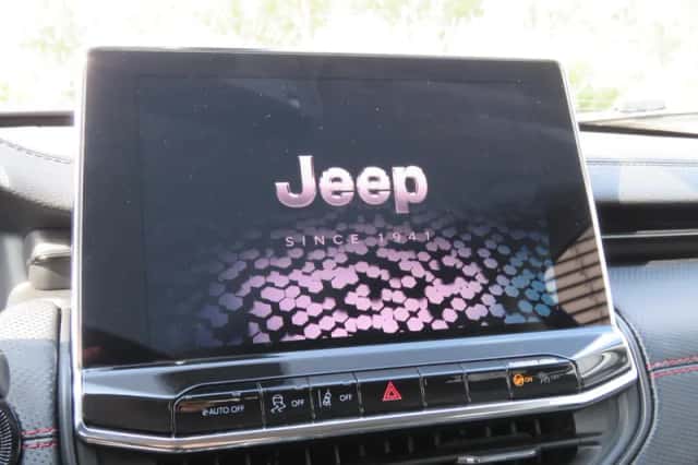 Jeep Compass (2024) thumbnail 21